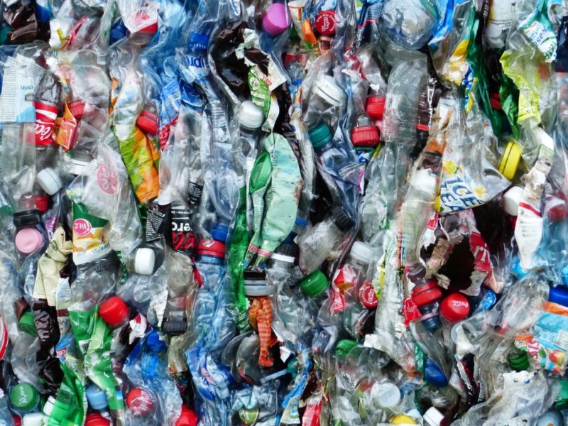 Jak odstranit roztavený plast z elektrického sporáku? 4 snadné kroky!