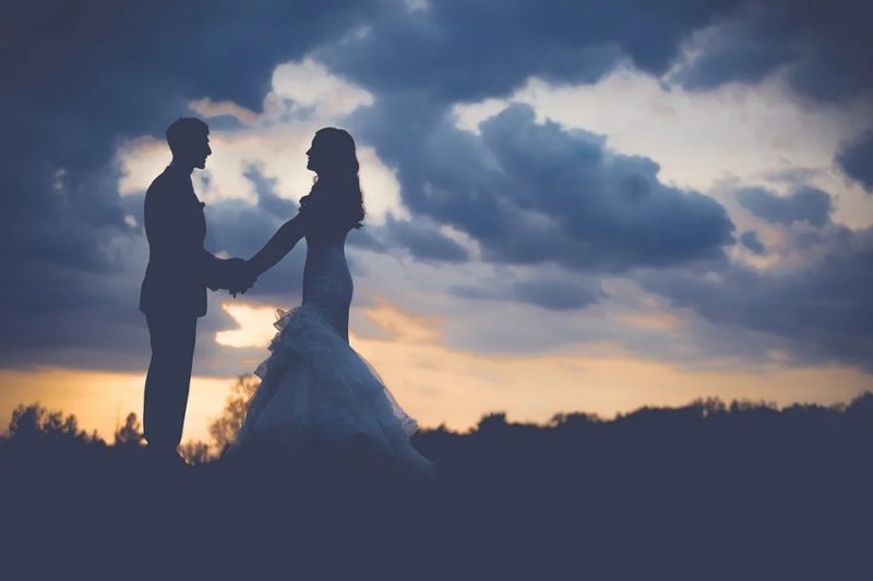 Co je to duchovní svatební obřad? je to legální?