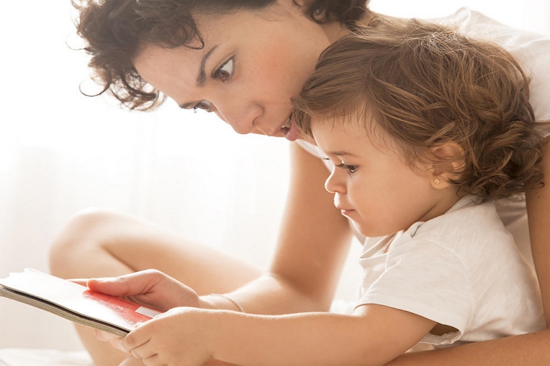 Jak naučit dítě číst knihu