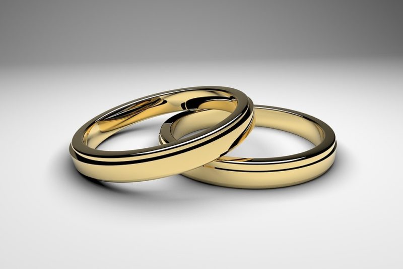 Jak udržet snubní prsteny pohromadě: 3 nejlepší způsoby