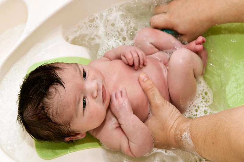 Jak vyrobit ovesnou koupel pro dítě? Tipy