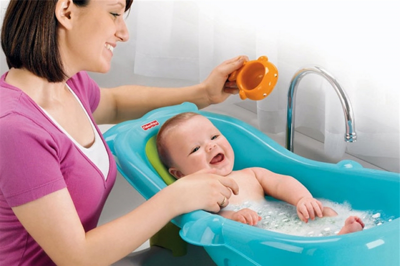 Kdy mohu dát své novorozené dítě vykoupat? Nápady