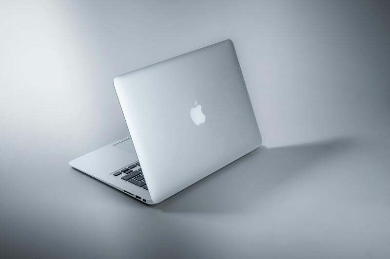 Kolik si Apple účtuje za opravu vodou poškozeného Macu?