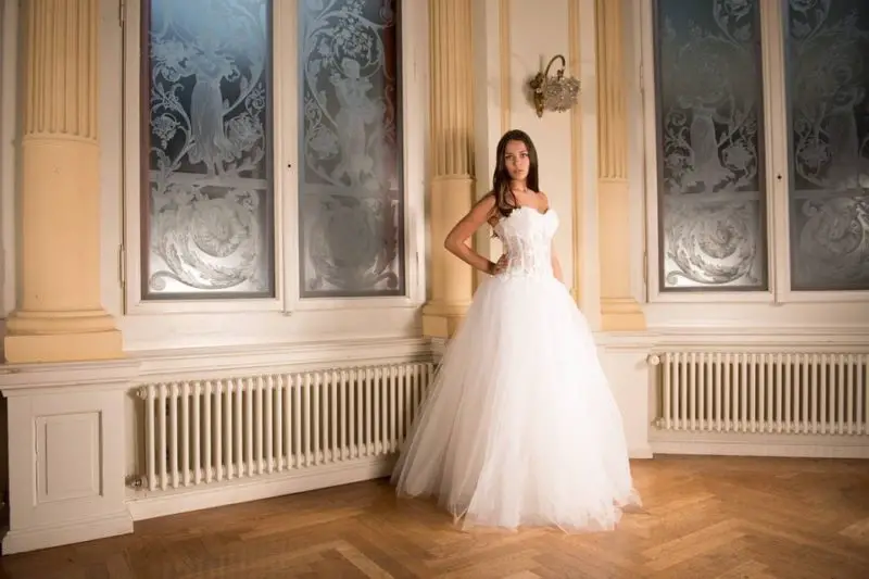 Kolik stojí svatební šaty Oscar De La Renta