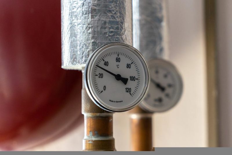 Jak nastavit teplotu elektrického ohřívače vody? 5 snadných kroků!